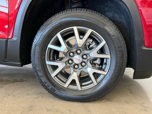 Used 2021 GMC Acadia SLE w/ Driver Convenience Package FWD image 10