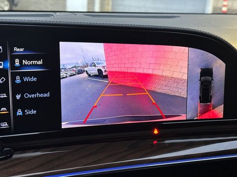 Certified 2024 Cadillac Escalade Premium Luxury Platinum w/ Heavy-Duty Trailer Package image 26