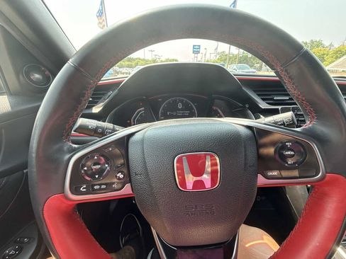 Used 2019 Honda Civic Type R image 11