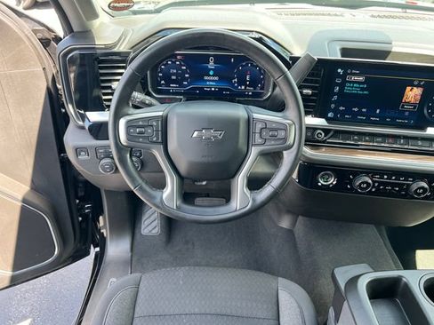 Certified 2024 Chevrolet Silverado 1500 RST w/ Z71 Off-Road Package AWD/4WD image 15