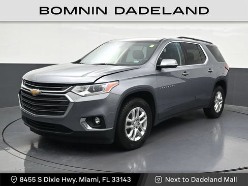 Used 2020 Chevrolet Traverse LT FWD image 1
