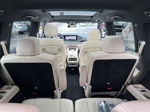New 2025 Mercedes-Benz GLS 450 4MATIC image 28