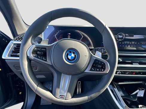 New 2026 BMW X5 xDrive50e w/ M Sport Package AWD/4WD image 6