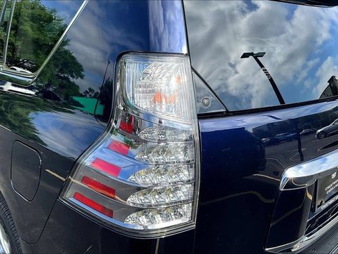 Used 2018 Lexus GX 460 Luxury w/ Preferred Accessory Package AWD/4WD image 23