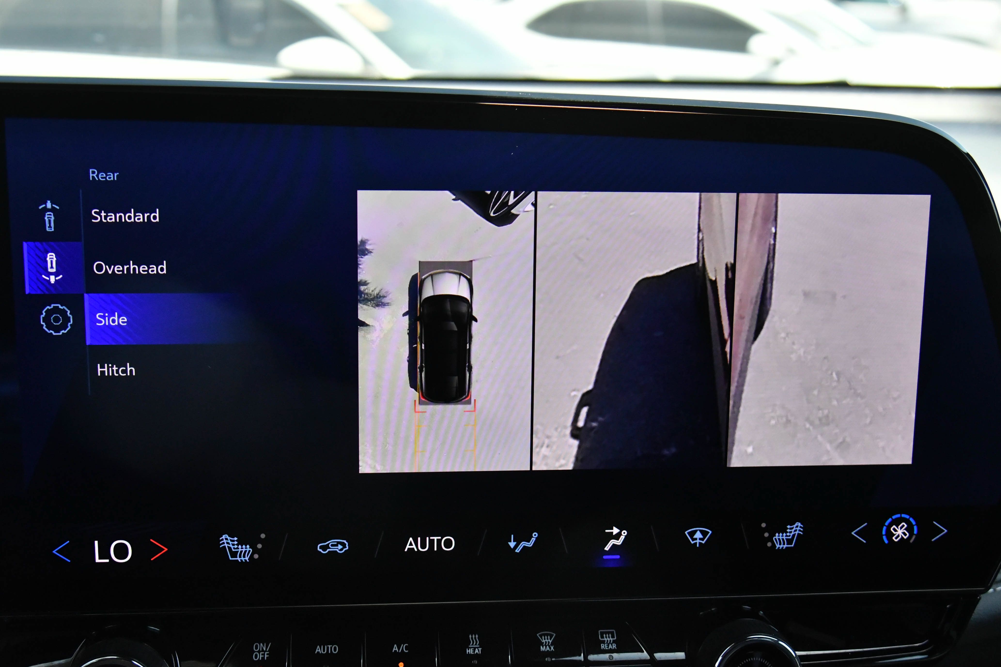 Used 2024 Chevrolet Blazer EV LT AWD/4WD image 21