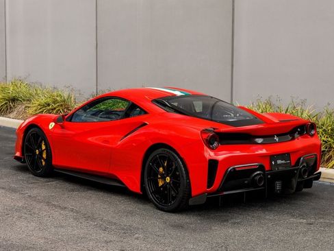Used 2020 Ferrari 488 Pista Coupe image 3