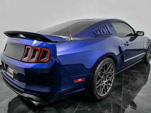 Used 2013 Ford Mustang GT Premium w/ GT Coupe Accessory Pkg 5 RWD image 10