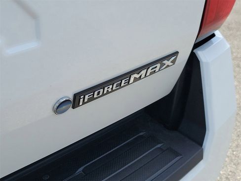 Used 2025 Toyota Tacoma TRD Off-Road image 8