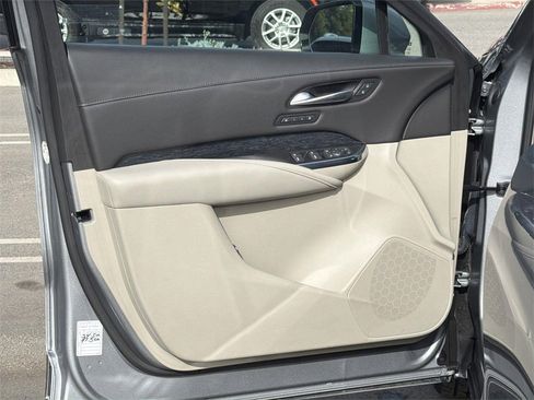 Certified 2023 Cadillac XT4 Premium Luxury image 19