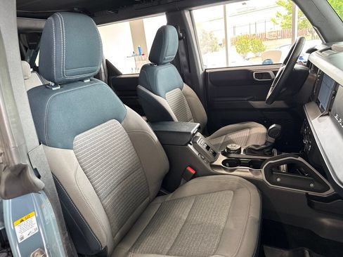 Used 2023 Ford Bronco Outer Banks AWD/4WD image 48
