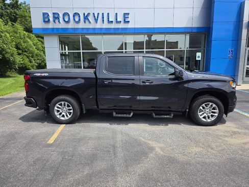 Used 2024 Chevrolet Silverado 1500 RST w/ Max Trailering Package AWD/4WD image 9