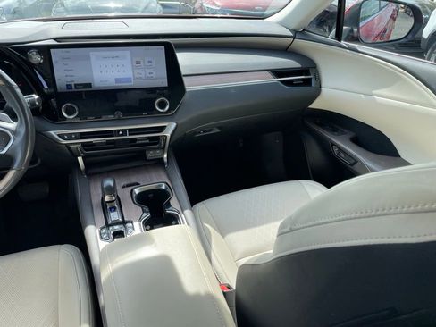 Used 2023 Lexus RX 350 Premium image 10