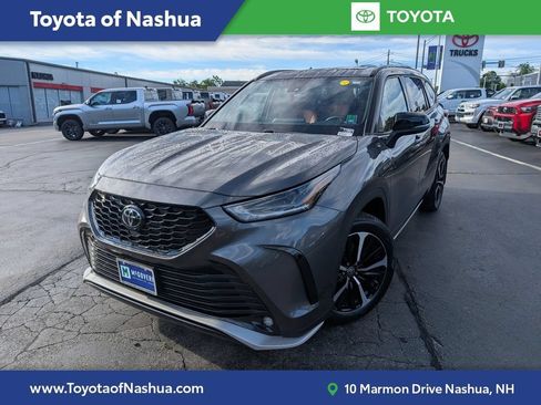 Used 2022 Toyota Highlander XSE AWD/4WD image 1
