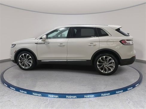 Used 2022 Lincoln Nautilus Reserve w/ Equipment Group 201A image 8