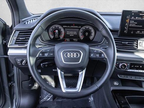 Used 2025 Audi Q5 2.0T Premium image 13