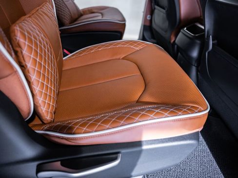 New 2026 Chrysler Pacifica Pinnacle image 30