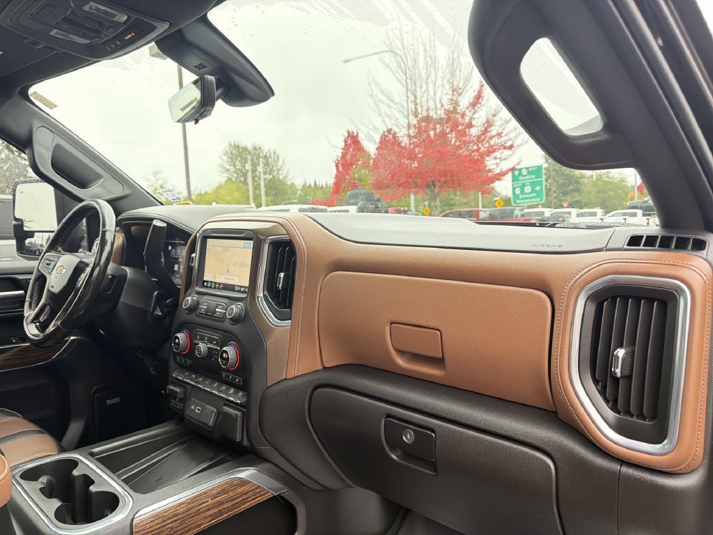 Certified 2022 Chevrolet Silverado 2500 High Country w/ Technology Package AWD/4WD image 31