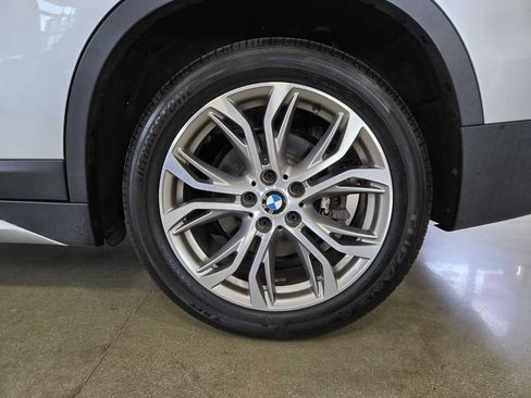 Used 2017 BMW X1 xDrive28i AWD/4WD image 32