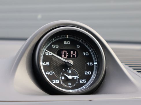 Certified 2024 Porsche Macan GTS image 22