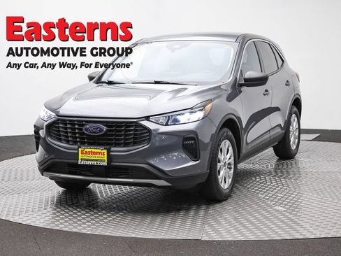 Used 2024 Ford Escape Active AWD/4WD image 1