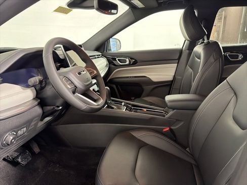 New 2026 Jeep Compass Limited w/ Sun, Sound & Navigation Group image 16