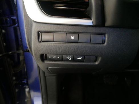 Used 2023 Nissan Rogue SL AWD/4WD image 26