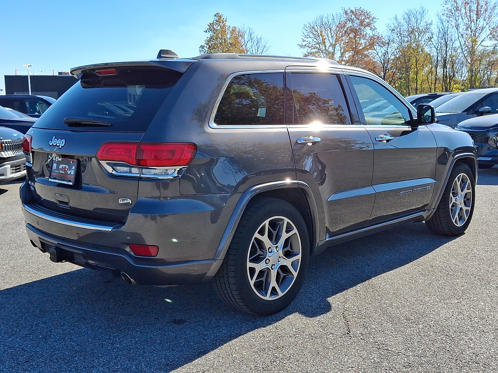 Used 2021 Jeep Grand Cherokee Overland AWD/4WD image 5