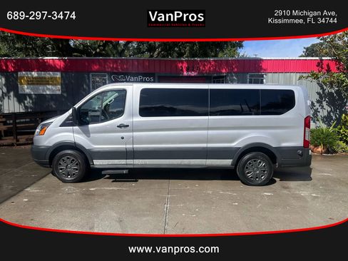 Used 2017 Ford Transit 350 XLT image 2