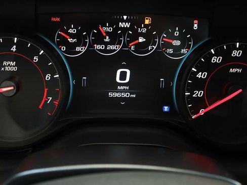 Used 2018 Chevrolet Camaro ZL1 RWD image 18