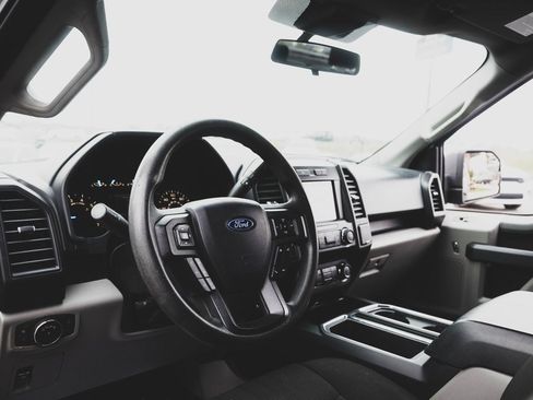 Used 2019 Ford F150 XLT image 2