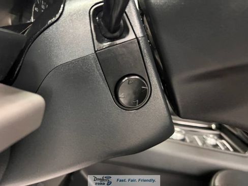 Used 2024 Ford Expedition XLT AWD/4WD image 23