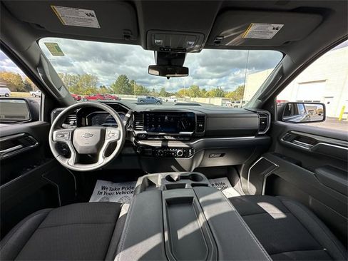 Used 2023 Chevrolet Silverado 1500 LT Trail Boss w/ Protection Package image 19