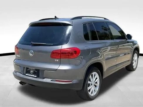 Used 2018 Volkswagen Tiguan Limited w/ Premium Package FWD image 6