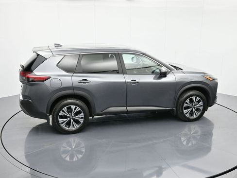 Used 2023 Nissan Rogue SV image 39