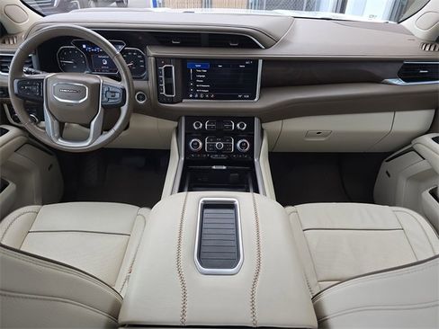 Certified 2021 GMC Yukon Denali w/ LPO, Illumination Package image 11