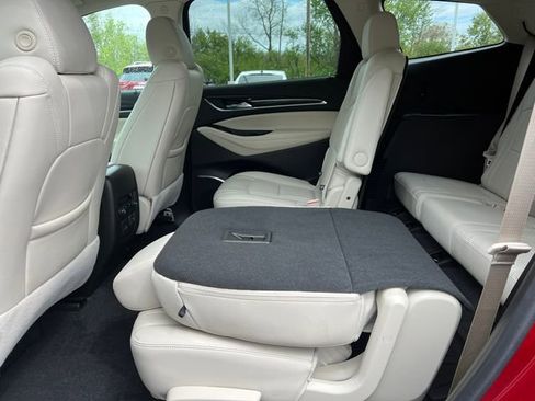 Used 2024 Buick Enclave Essence w/ Experience Buick Package AWD/4WD image 5