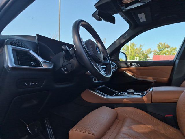 Certified 2025 BMW X5 M60i AWD/4WD image 7