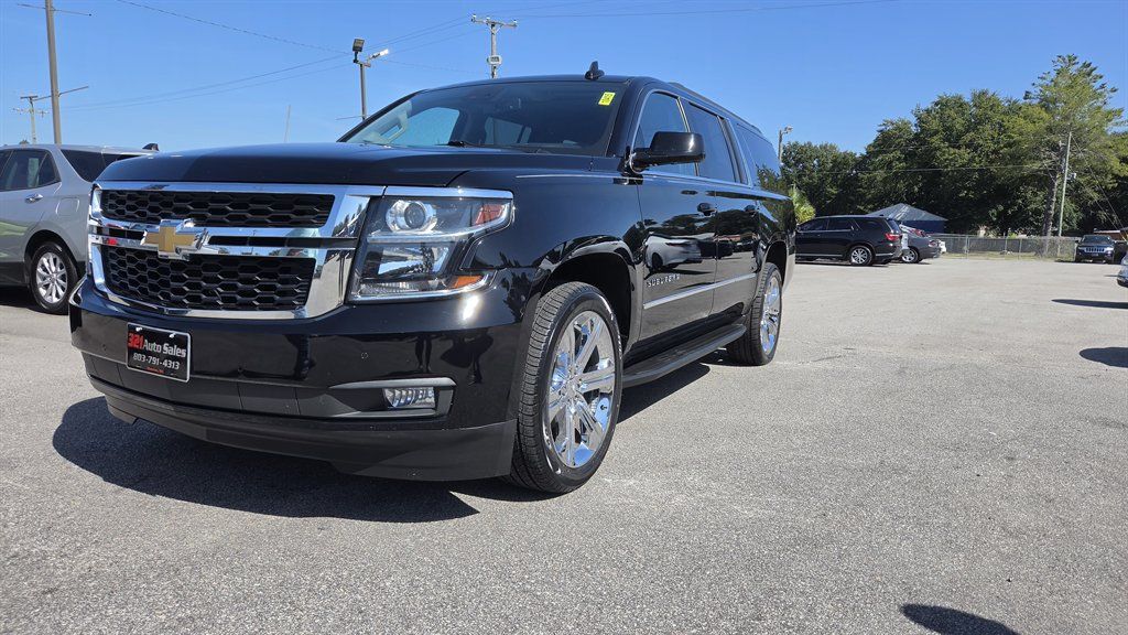 Used 2020 Chevrolet Suburban LT AWD/4WD image 2