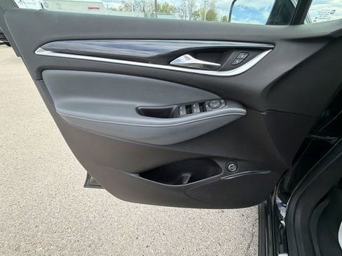 Used 2019 Buick Enclave Essence AWD/4WD image 25