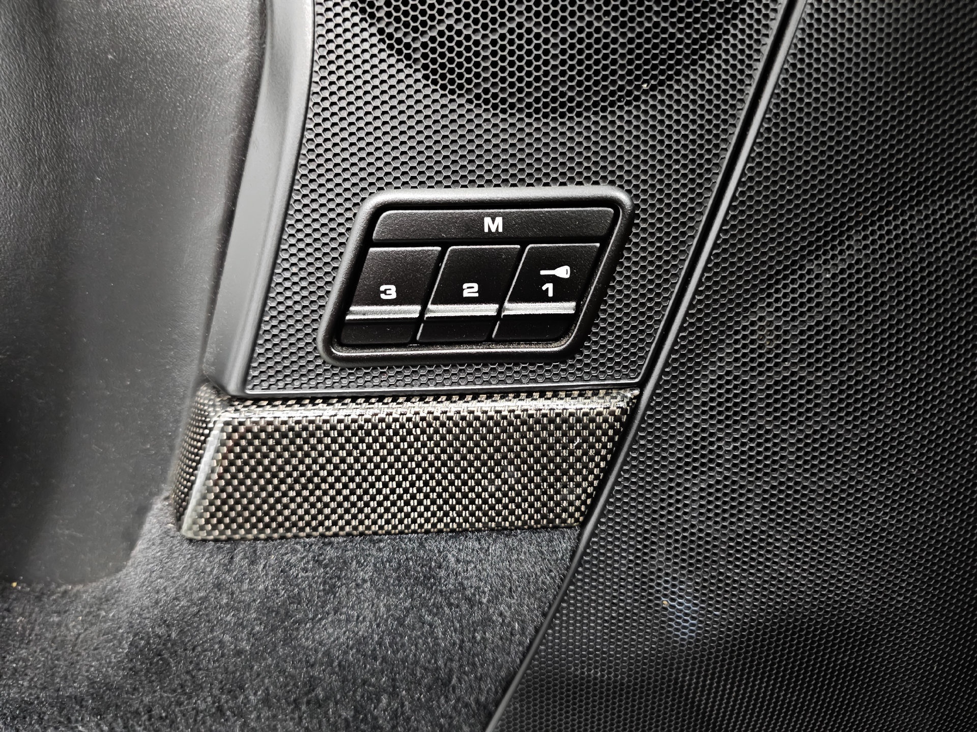Used 2011 Porsche 911 Turbo S AWD/4WD image 83