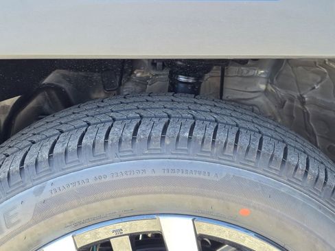 New 2026 Subaru Outback Touring XT AWD/4WD image 32