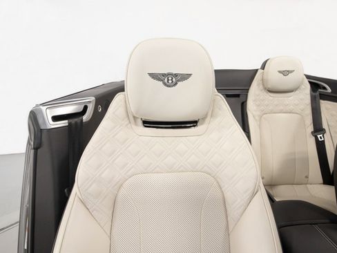Used 2021 Bentley Continental GT image 53