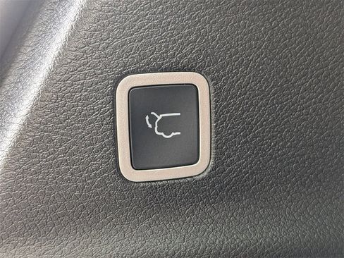 New 2026 Chrysler Pacifica Select w/ S Appearance Package image 13