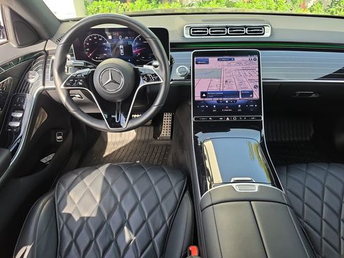 Used 2023 Mercedes-Benz S 580 4MATIC Sedan w/ AMG Line image 19