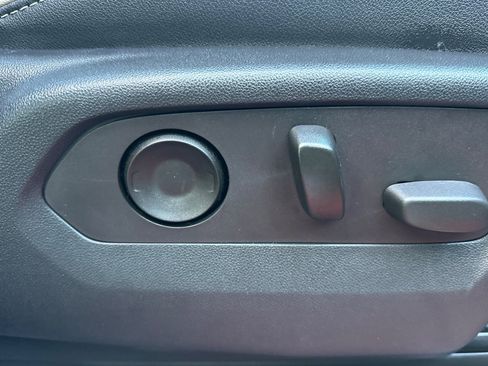 Used 2022 Chevrolet Tahoe Premier image 24