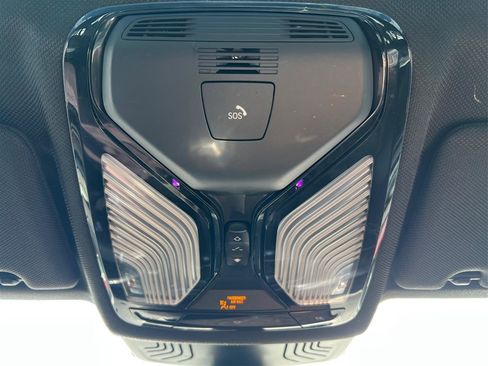 Used 2019 BMW 530i xDrive w/ Convenience Package image 28