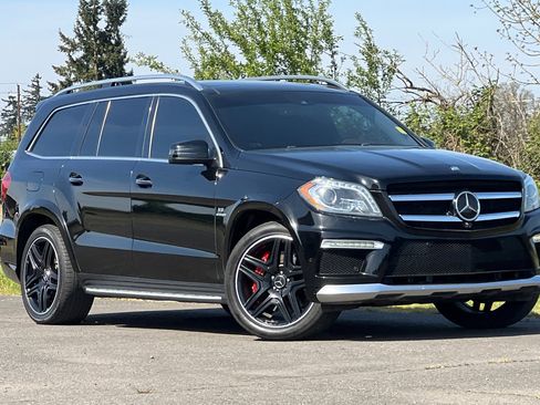 Used 2016 Mercedes-Benz GL 63 AMG 4MATIC image 2