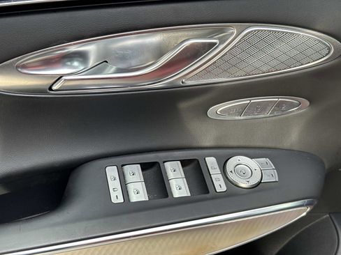 Used 2023 Genesis GV70 2.5T w/ Select Package image 20