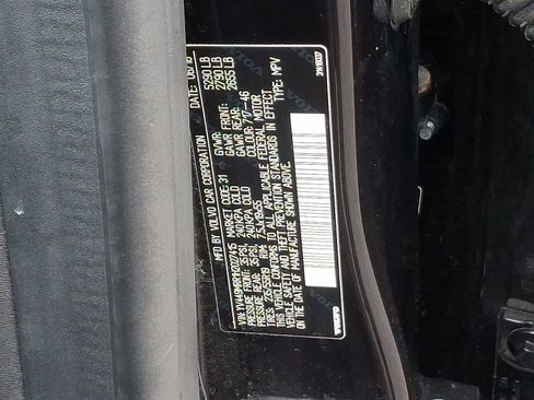 Used 2017 Volvo XC60 T6 Dynamic w/ Preferred Option Package image 28