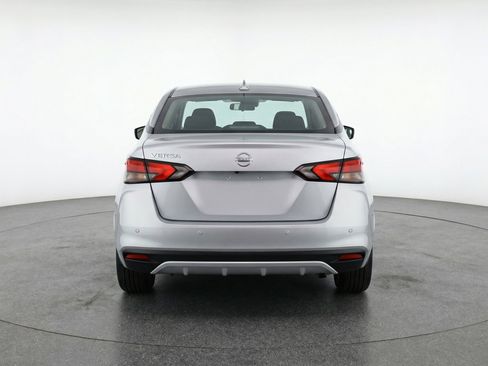 Used 2025 Nissan Versa SV FWD image 7
